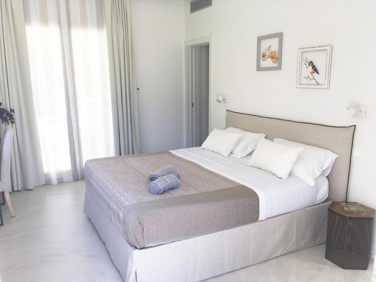 Tenuta Donnanna Agriturismo&Glamping กาลาโตเน ภายนอก รูปภาพ
