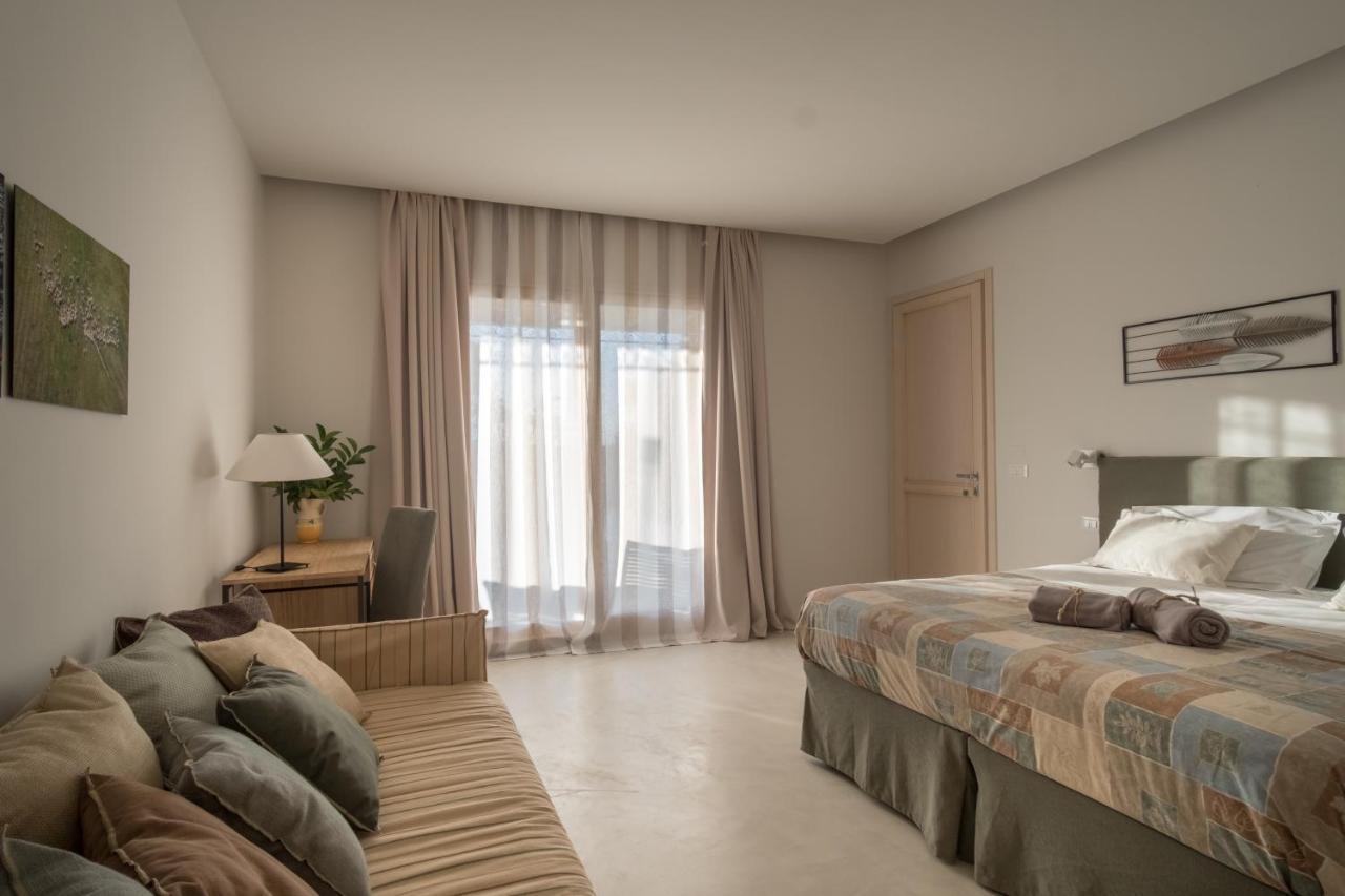 Tenuta Donnanna Agriturismo&Glamping กาลาโตเน ภายนอก รูปภาพ