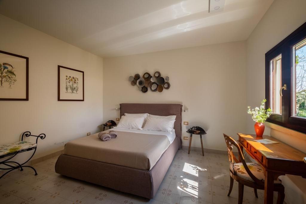 Tenuta Donnanna Agriturismo&Glamping กาลาโตเน ภายนอก รูปภาพ