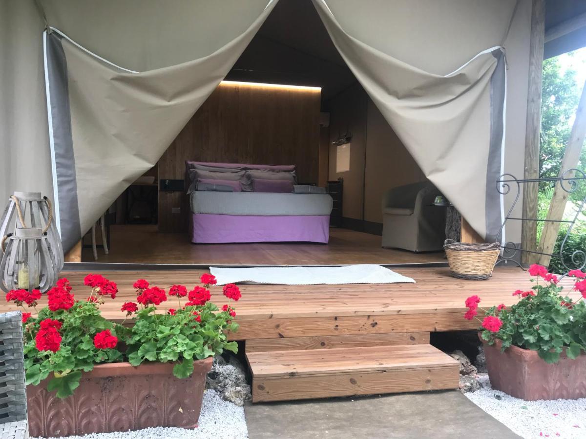 Tenuta Donnanna Agriturismo&Glamping กาลาโตเน ภายนอก รูปภาพ