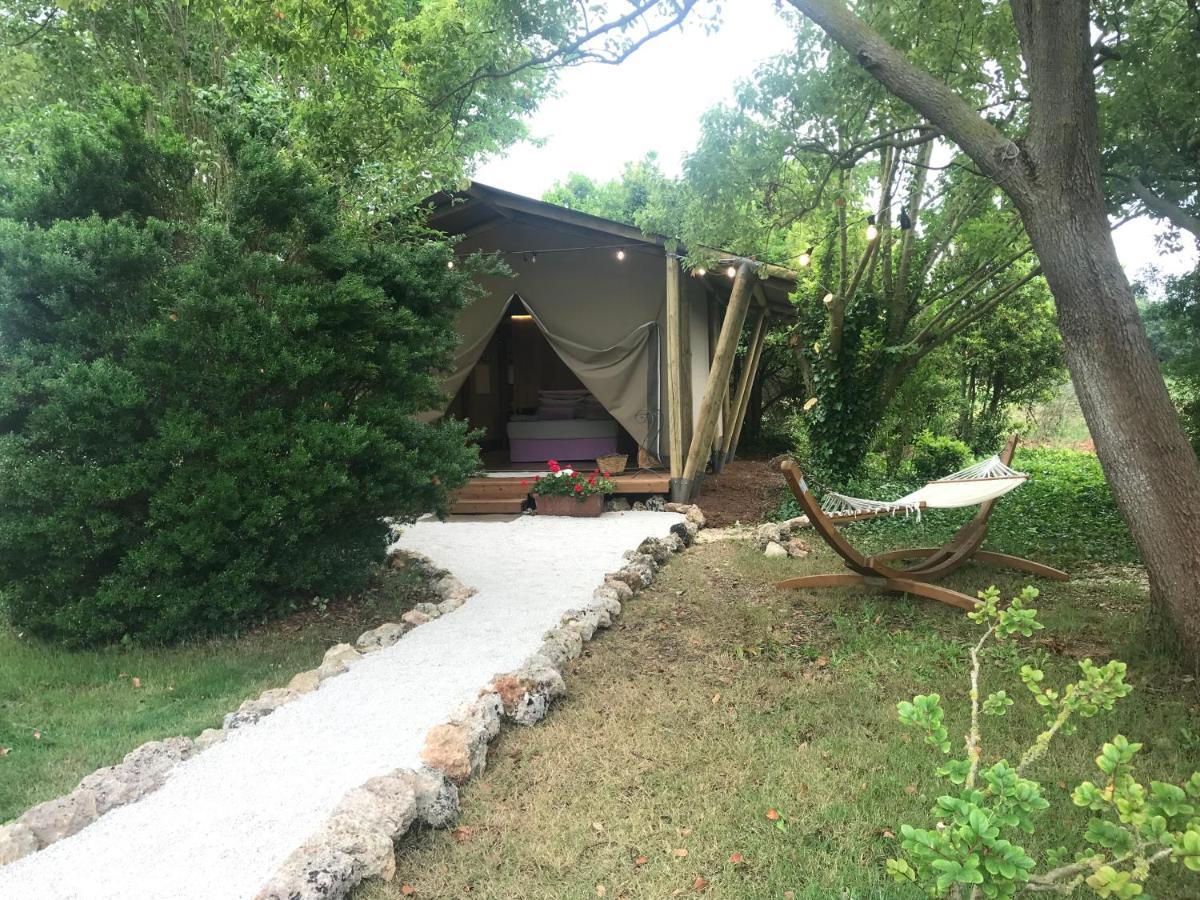 Tenuta Donnanna Agriturismo&Glamping กาลาโตเน ภายนอก รูปภาพ