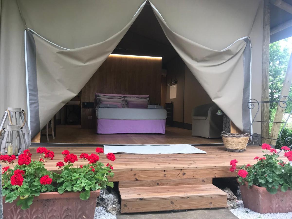 Tenuta Donnanna Agriturismo&Glamping กาลาโตเน ภายนอก รูปภาพ