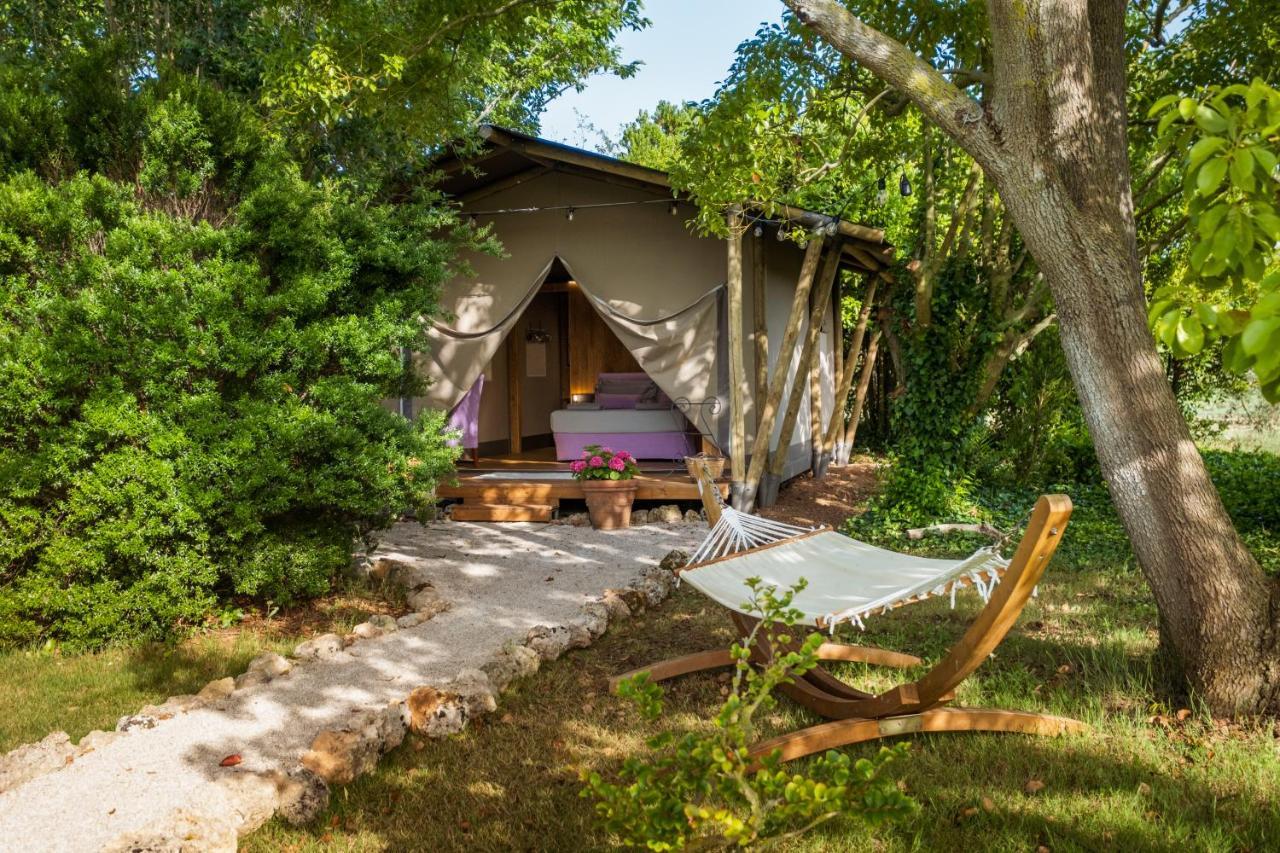 Tenuta Donnanna Agriturismo&Glamping กาลาโตเน ภายนอก รูปภาพ